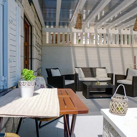 Cvita Apartment Lumbarda