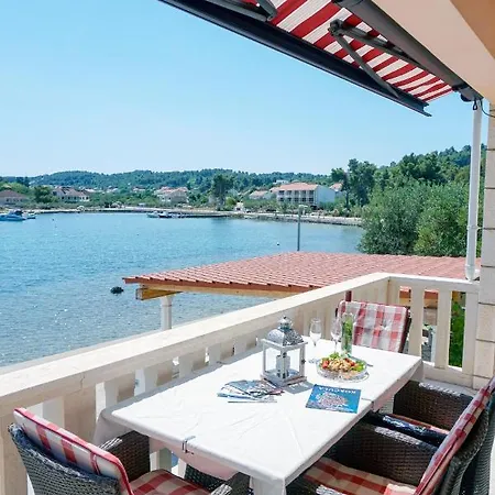 Cvita Apartment Lumbarda